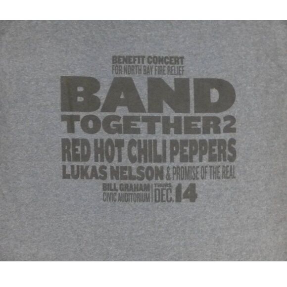 Red Hot Chili Peppers Band Together North Bay Fire Relief Benefit Concert - Picture 4 of 7